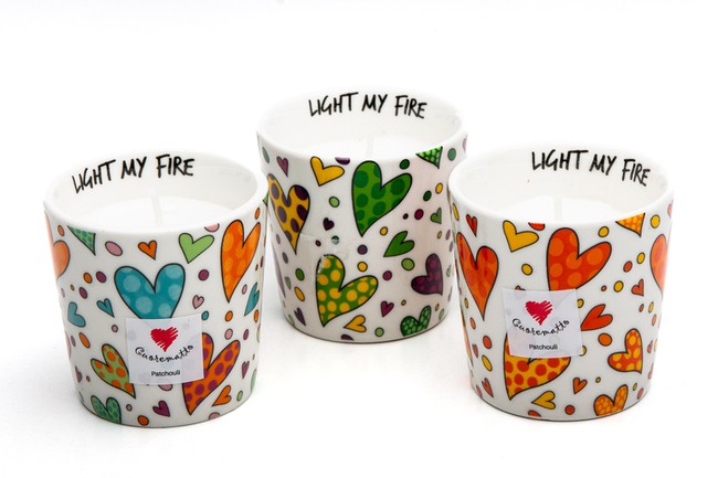 Candela Light my fire: bomboniera solidale Cuorematto