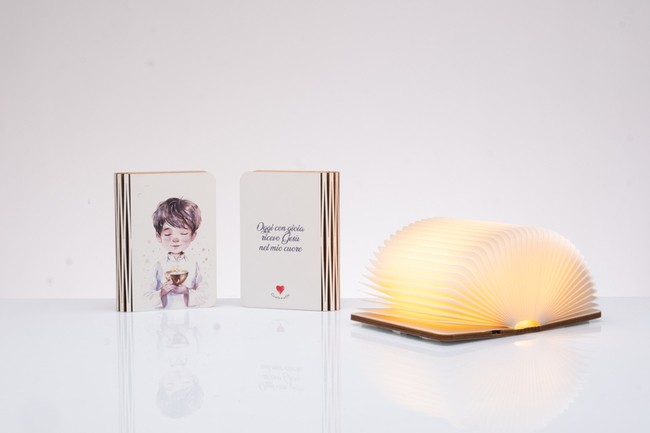 Bomboniera comunione bambino: libro luminoso